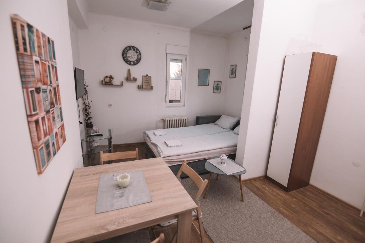 De Lux Apartment & Rooms Emilia Banja Luka Kültér fotó
