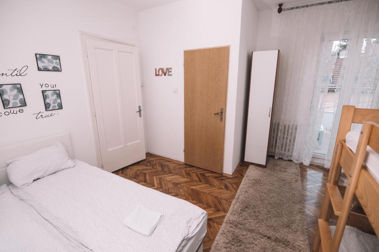 De Lux Apartment & Rooms Emilia Banja Luka Kültér fotó